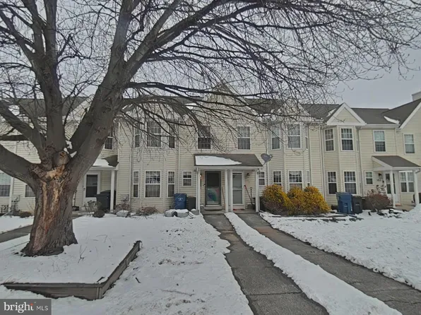 107 Peters Ct, Coatesville, PA 19320