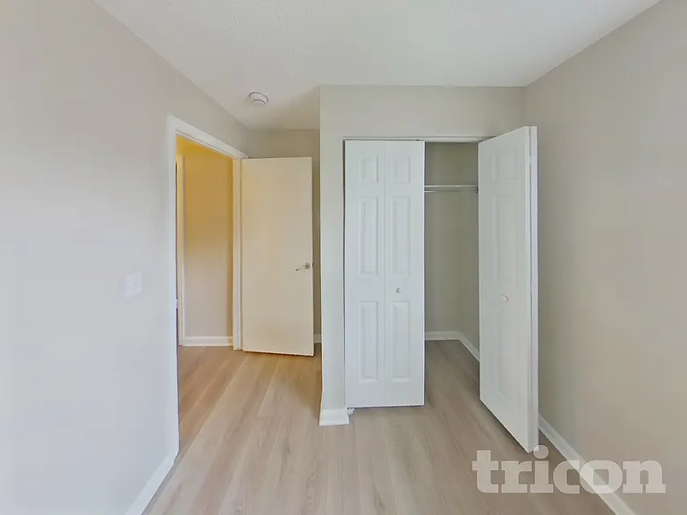 4820 Jet Wing Cir W — Photo 11