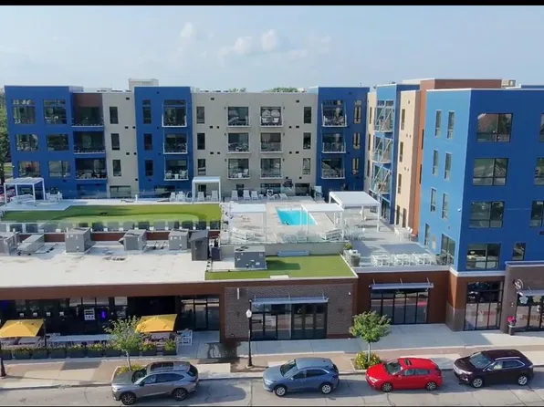 166 Oak St, Wyandotte, MI 48192