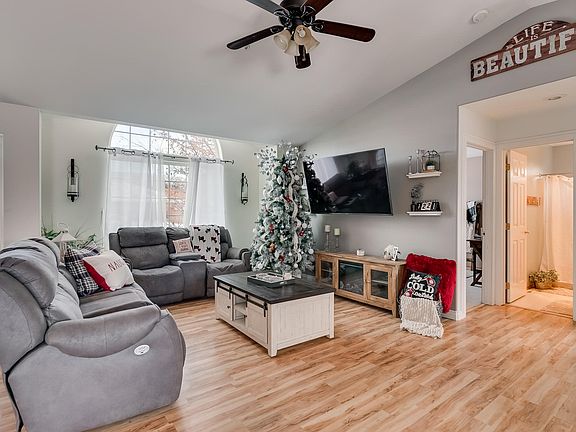 4th image of 2479 Plateau Dr