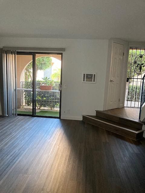 Front door entrance into living room, new blinds