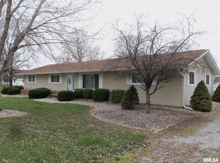 11059 Bunny Hop Rd, Benton, IL 62812