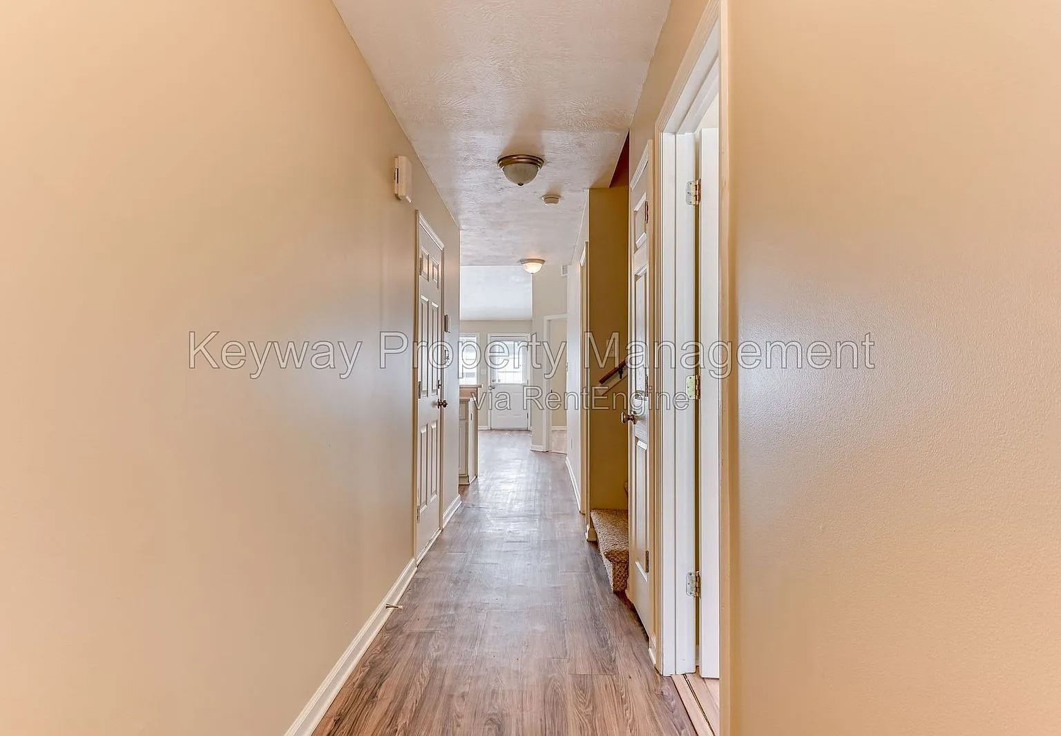 3 bed, 2.0 bath, 1366 sqft, $1,485 — Photo 3