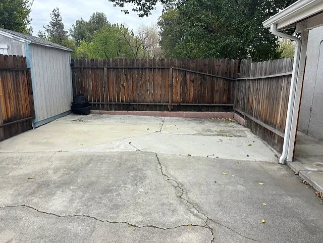 22403 Philiprimm St — Photo 18
