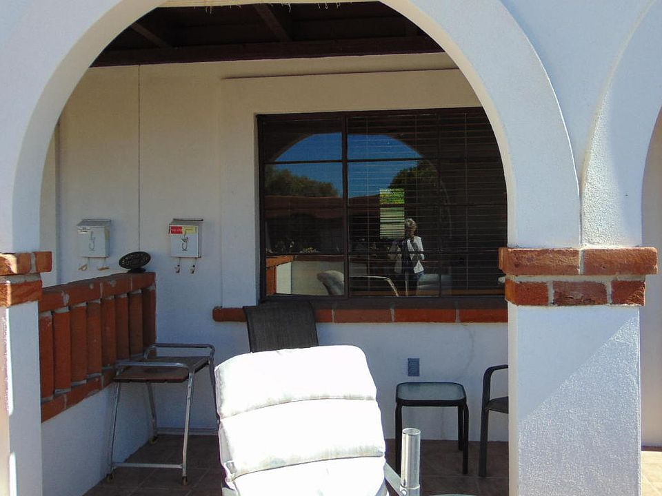 1st image of 210 W Camino Manzana