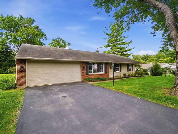 3rd image of 613 Dorsey Ct