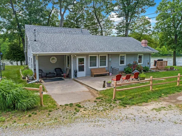 7806 N Sparrow Ct, Monticello, IN 47960