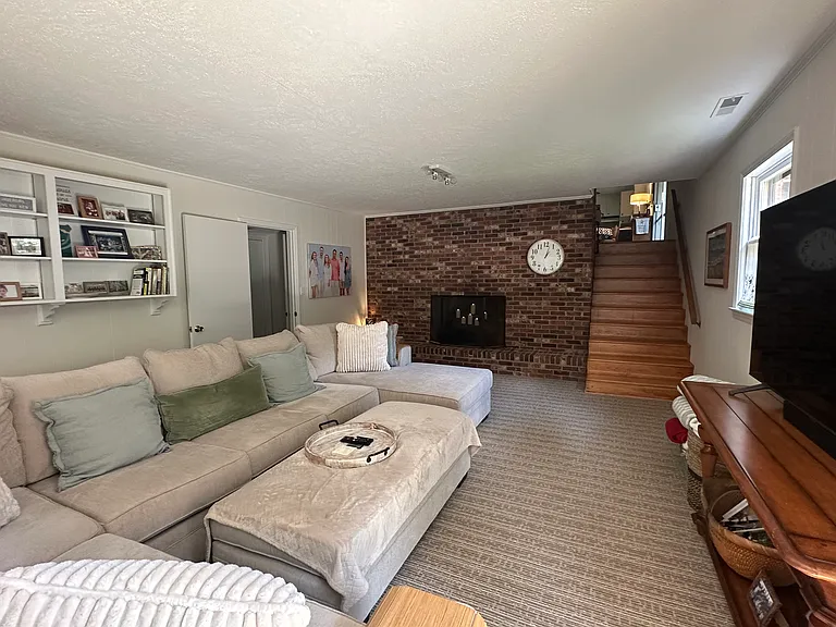 804 Valley View St — Photo 44