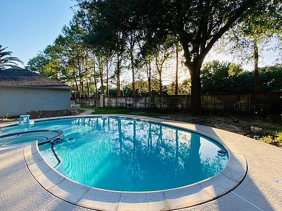 2nd image of 15146 Easton Park Dr