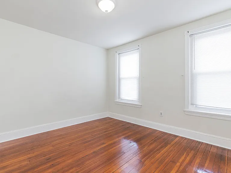 1631 S Lawrence St — Photo 18