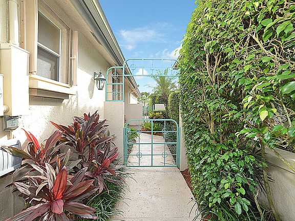 Home For Sale In Broken Sound Country Club