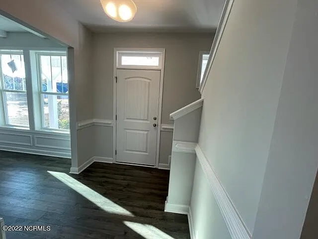 3030 Wilton Way — Photo 7