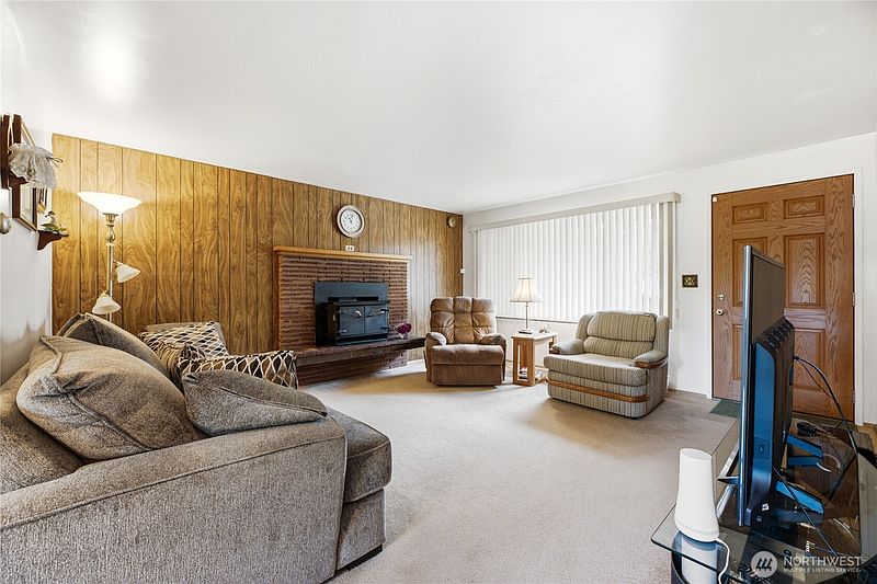 5th image of 420 S 128th Street