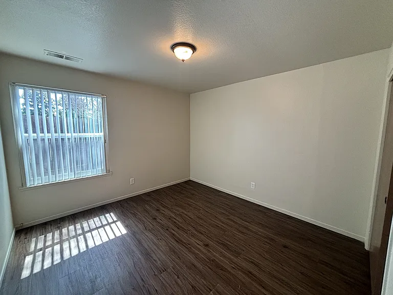 3500 Shawnee Dr #B — Photo 16