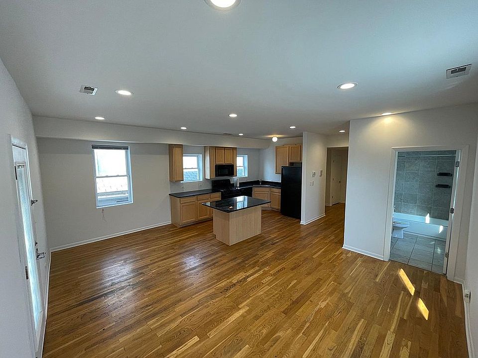 Kitchen, Dining Area