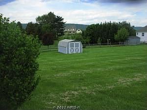 5th image of 1010 Rosemont Dr