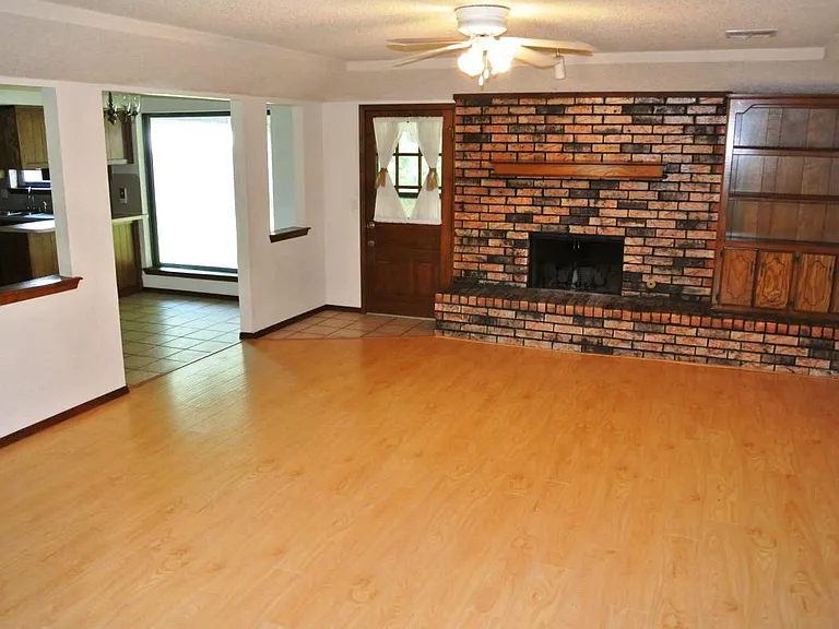 1411 W Aries Rd — Photo 5