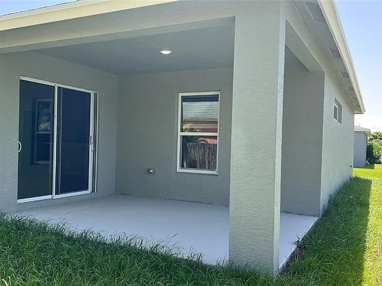 1755 SW Cannon Ave — Photo 21