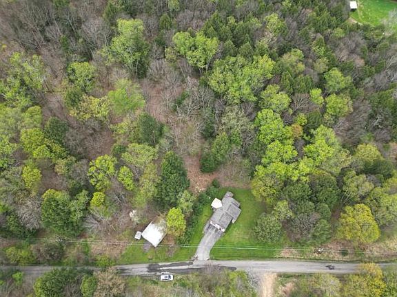 5th image of 692 Henrys Mill Rd