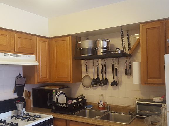 3rd image of 9226 Susy Ln APT 2E