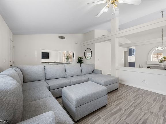 2nd image of 3565 Mountain Valley Dr