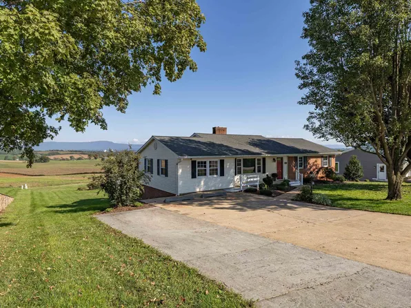 226 Grandview Dr, Harrisonburg, VA 22802