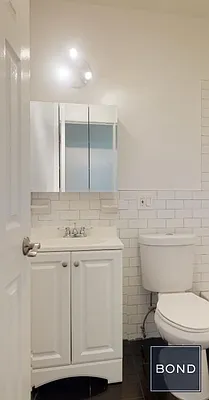 Rented by Bond New York | media 19