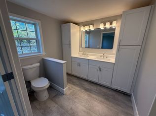 33 Oak Ridge Ln, Manahawkin, NJ 08050