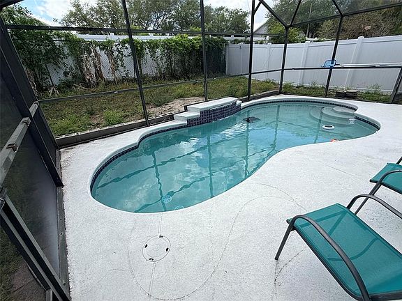 3rd image of 11136 Einbender Rd
