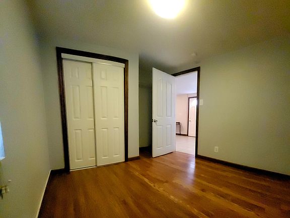 5th image of 654 Oak St #A