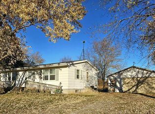 1093 Ocean Ave, Moscow, IA 52760