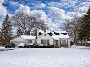 18510 George Washington Dr, Southfield, MI 48075