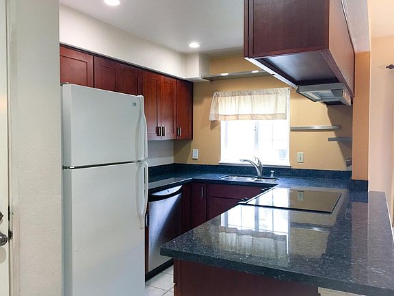 Open kitchen