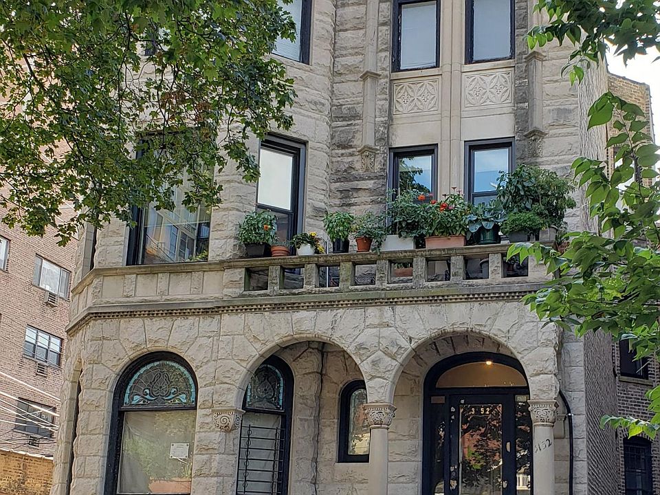1st image of 3152 N Pine Grove Ave #3