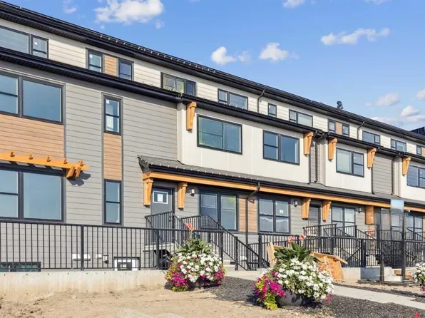 135 E Mahogany Parade SE #806, Calgary, AB T3M 4K2