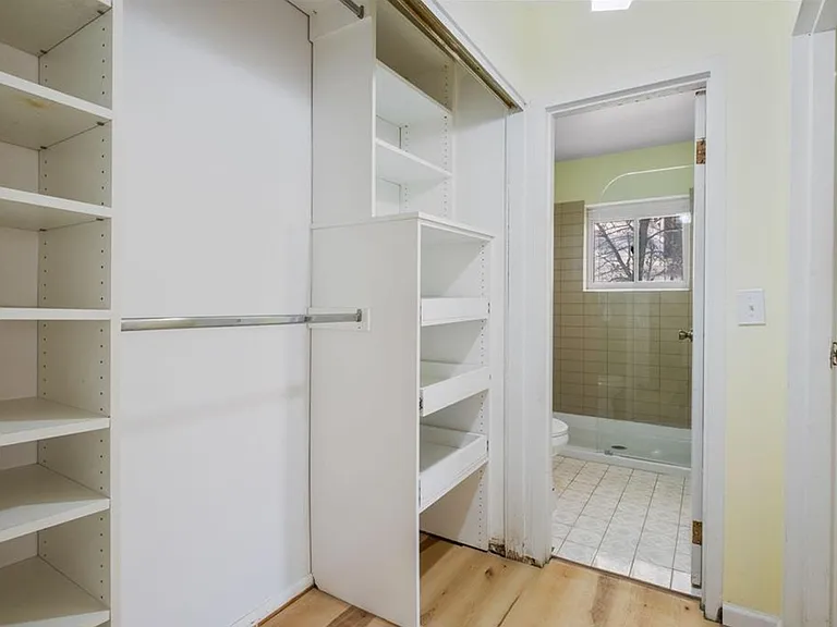 2747 Dupont Ave S #201 — Photo 10