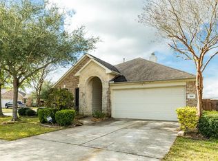 2808 Garner Park Dr, Pearland, TX 77584