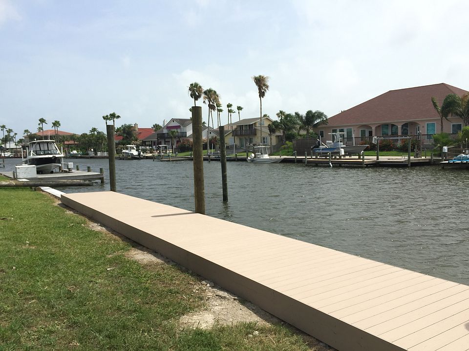 1st image of 407 Bayside Dr