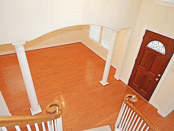 5th image of 1534 Lakeside Enclave Dr