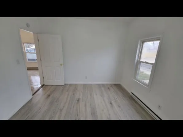 614 W 21st St, Lorain, OH 44052