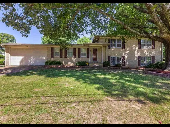 67 Royal Oaks Pl, Jackson, TN 38305