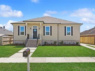 3817 Despaux Dr, Chalmette, LA 70043