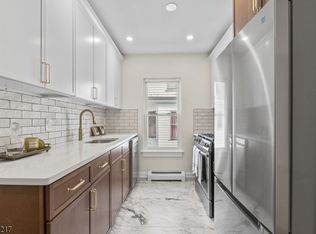 151 S Clinton St APT 2, East Orange, NJ