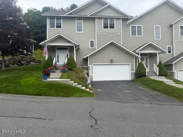 36 Alpine Trl, Pittsfield, MA 01201