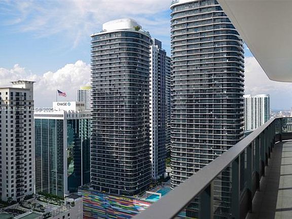 3rd image of 1000 Brickell Plz #2312