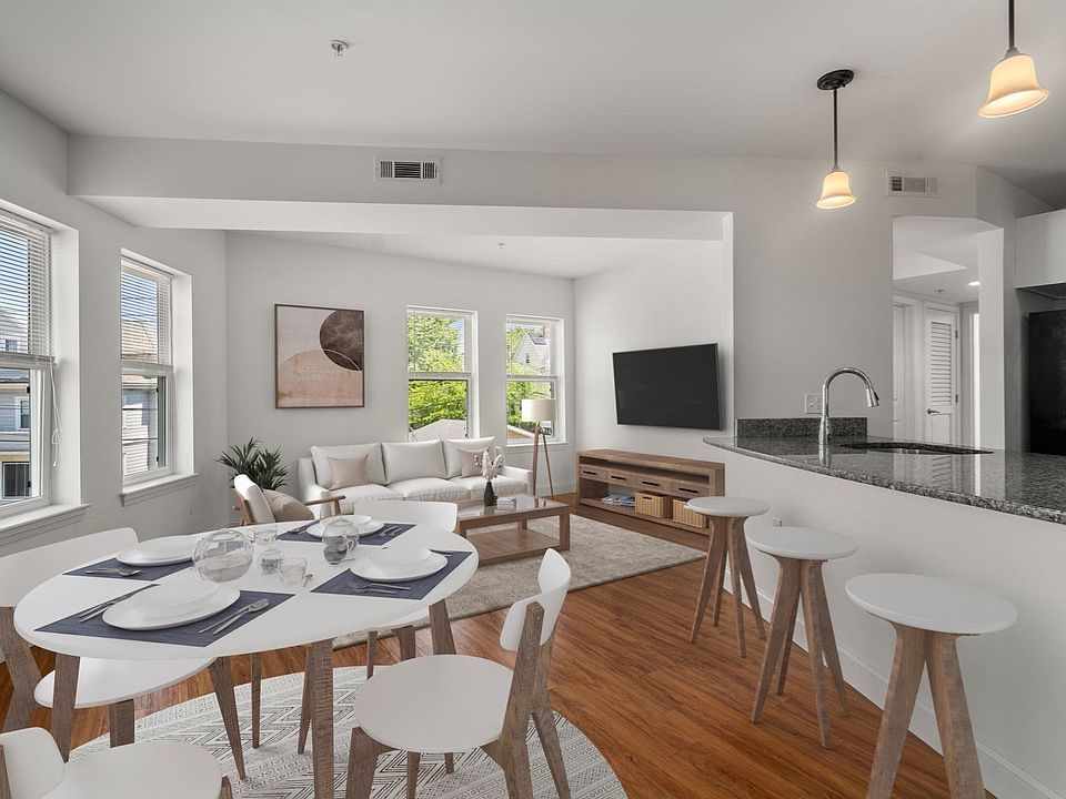 1st image of 8 Dustin St #201