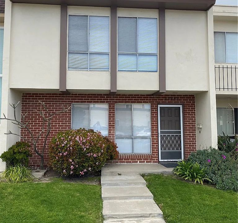 21292 Greenspray Ln