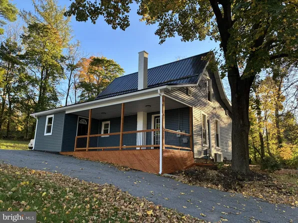 320 Long Run Rd, Mill Hall, PA 17751