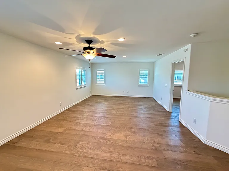 12488 Celebration Dr — Photo 26
