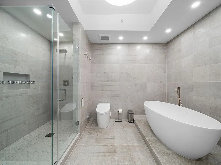 18201 Collins Ave #4606 — Photo 17